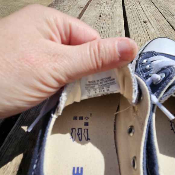 Navy Blue Converse Size 7 Slip Ons - Picture 5 of 8